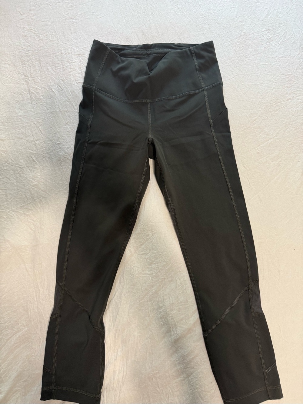 lululemon athletica dark gray cropped leggings